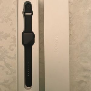 Apple Watch Series 2, 42mm, space gray, black band